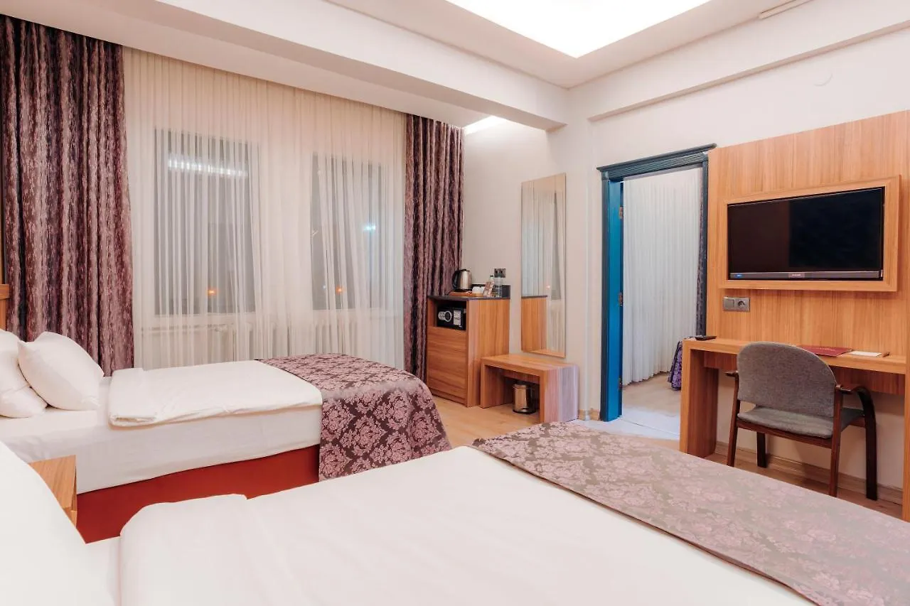 Hotel (1300 m²), 4 Schlafzimmer und 1 eigene Badezimmer in Trabzon Stadtzentrum