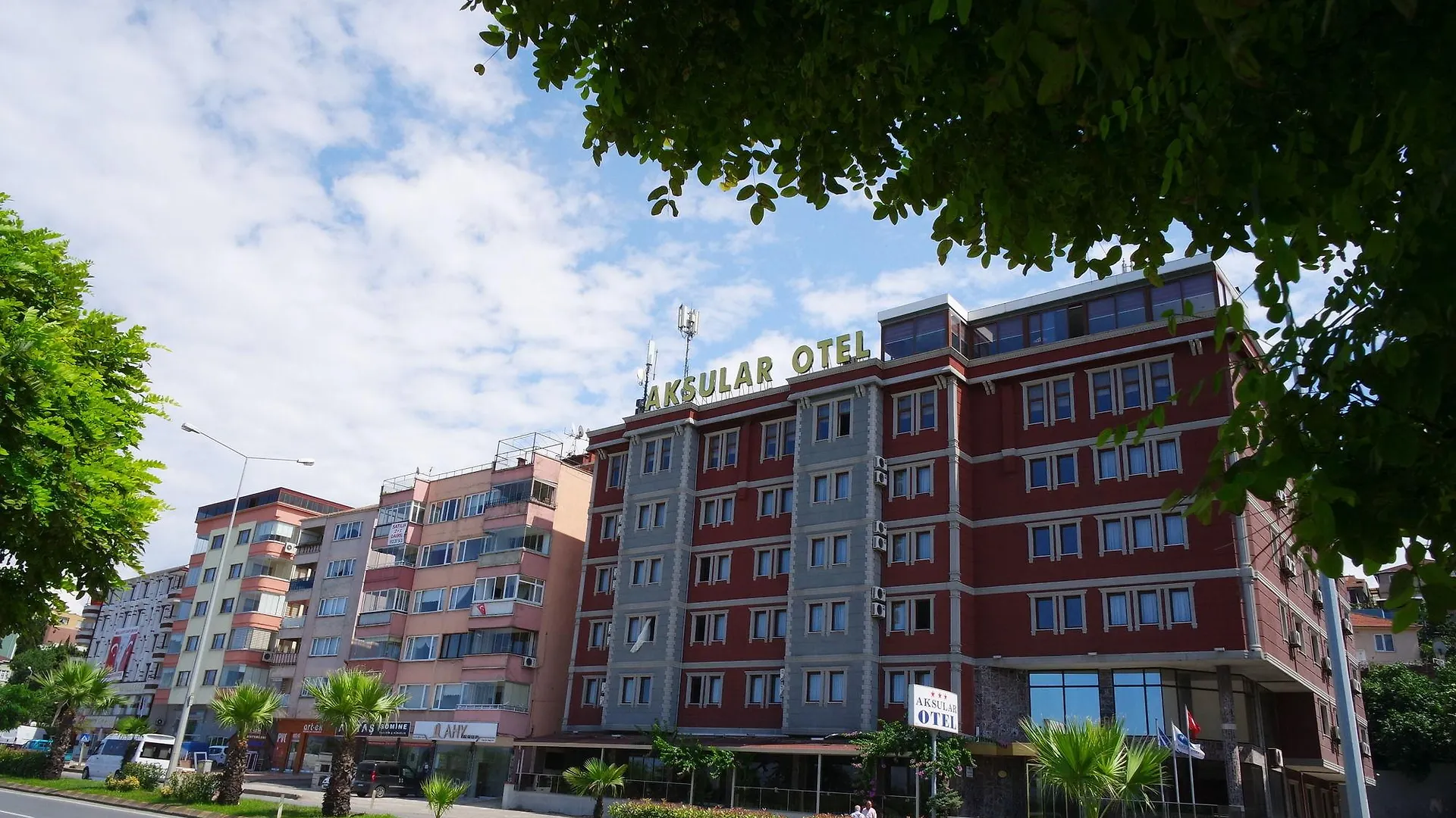(1300 m²) с 4 спальней(-ями) и 1 ванной(-ыми) комнатой(-ами) в районе Центр города Трабзон 4*,  Турция